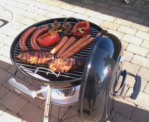 Weber Compact Kettle, 47 см, гриль угольный, черный