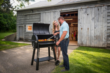 Угольный гриль быстрый Broil King Regal Grill 400