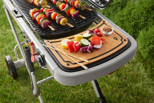 Двусторонняя разделочная доска для гриля Weber Traveler
