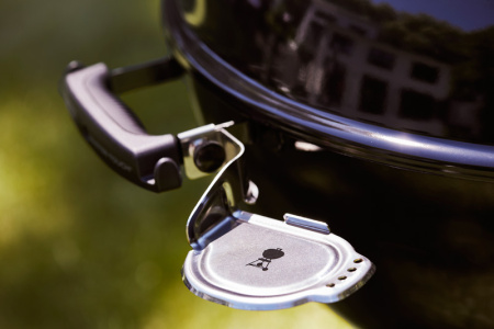 Гриль угольный Weber Master-Touch GBS SE E-5755, 57 см, черный